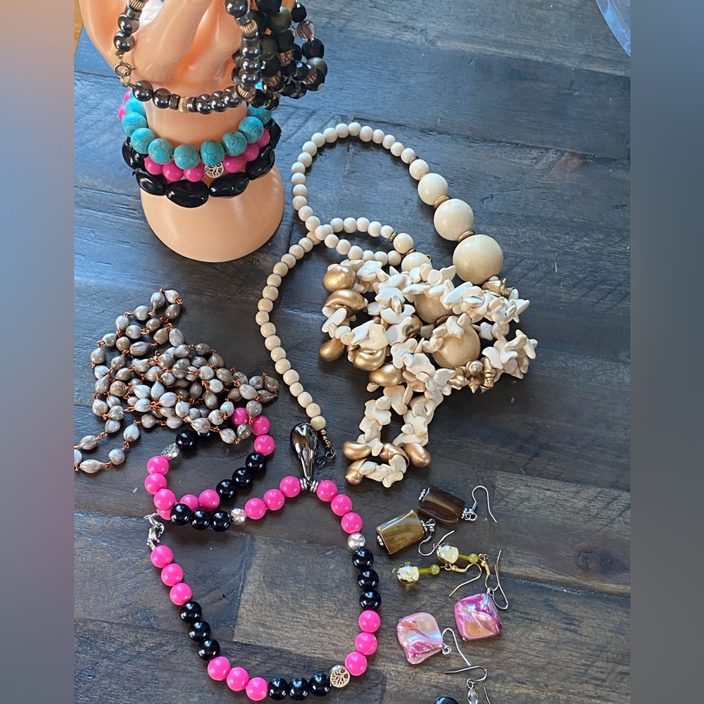 Colorful Beaded Jewelry lot.